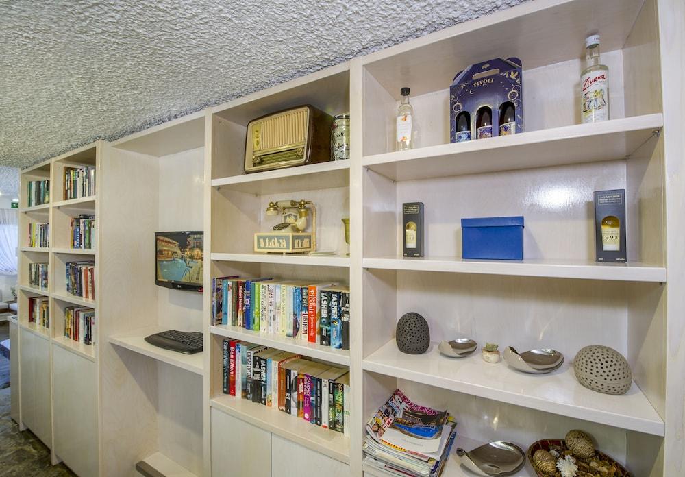 Skala Apartments Aγία Μαρίνα Εξωτερικό φωτογραφία